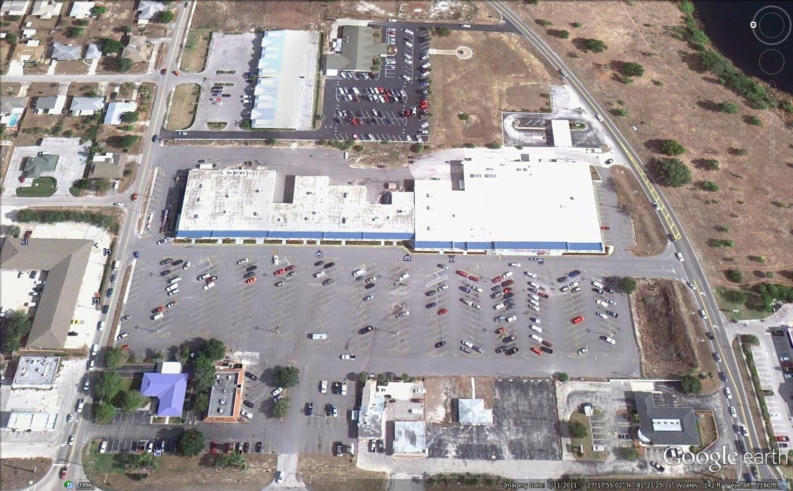 70-138 Plaza Ave, Lake Placid, FL à louer Photo principale- Image 1 de 3