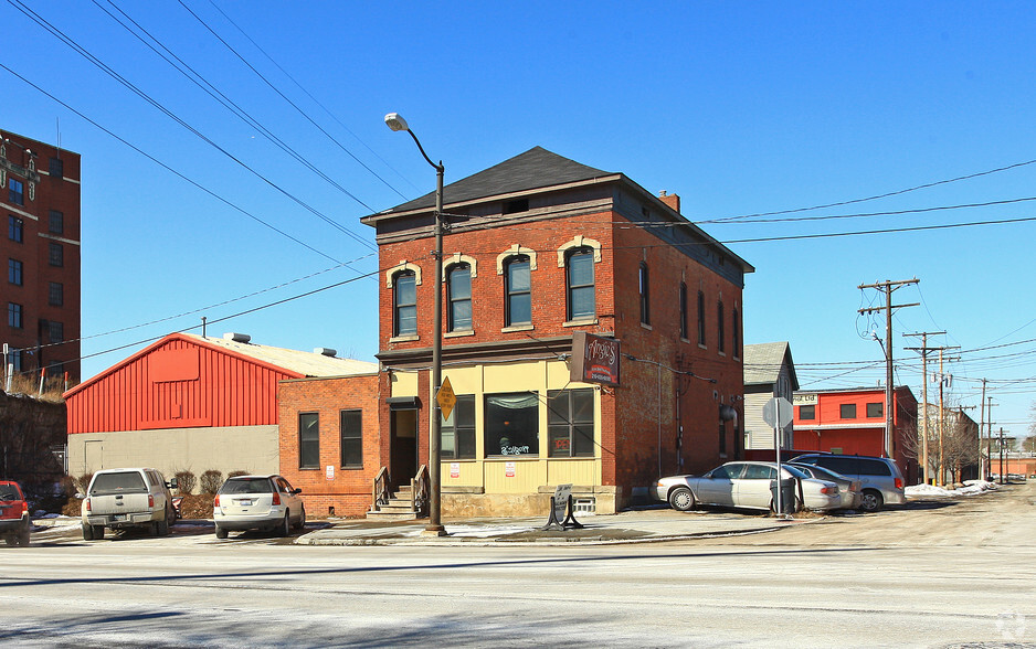 3859 Superior Ave, Cleveland, OH à vendre - Photo principale - Image 1 de 1