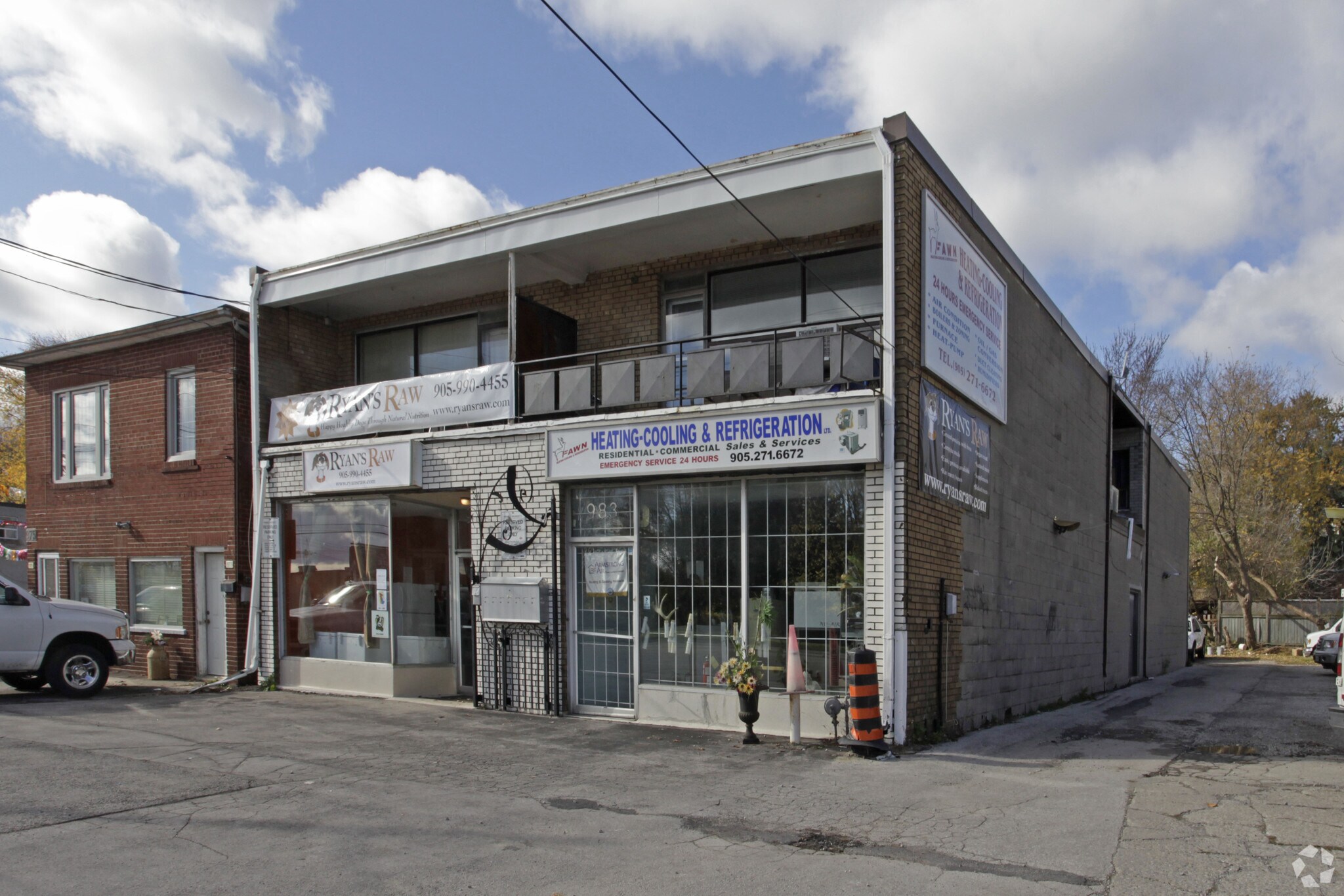 983 Lakeshore Rd E, Mississauga, ON à vendre Photo principale- Image 1 de 1