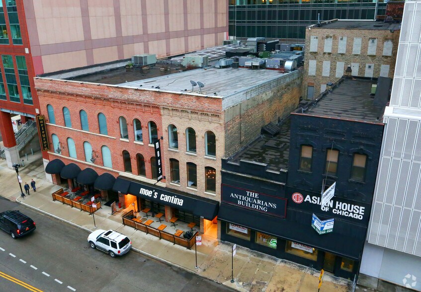 159 W Kinzie St, Chicago, IL à vendre - Photo du bâtiment - Image 2 de 9