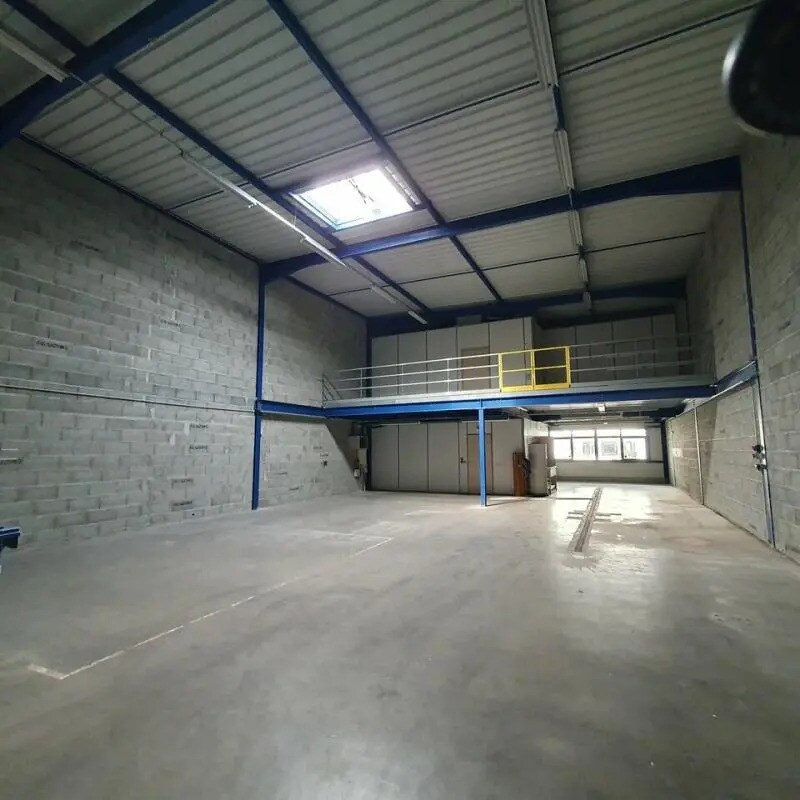Flex in Échirolles for lease Primary Photo- Image 1 of 14
