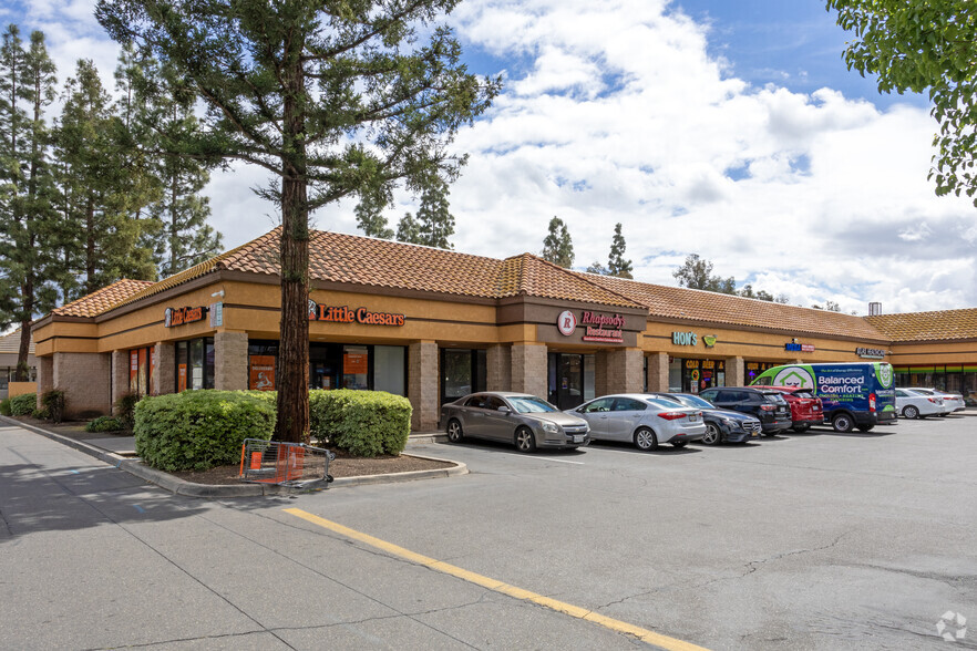 3209-3241 W Shaw Ave, Fresno, CA for lease - Building Photo - Image 1 of 6