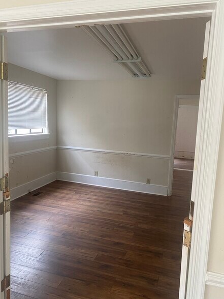 727 W Johnson St, Raleigh, NC à louer - Photo du bâtiment - Image 3 de 5
