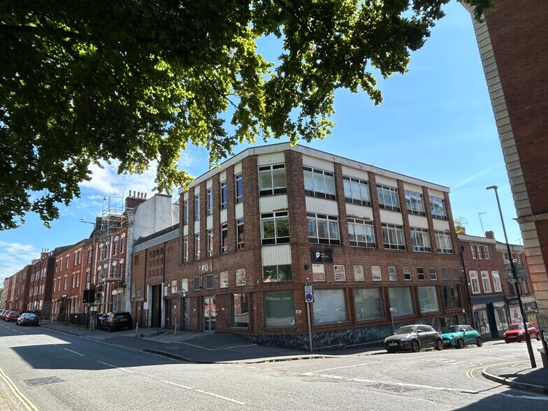 25 King Sq, Bristol à vendre - Photo du bâtiment - Image 2 de 18