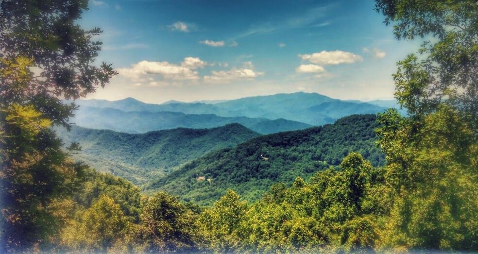00 E Alarka Rd, Bryson City, NC for sale - Primary Photo - Image 1 of 5