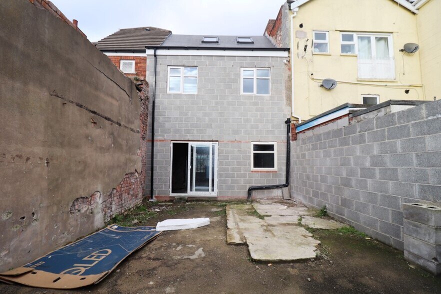 48 Holderness Rd, Hull à vendre - Photo du bâtiment - Image 3 de 9