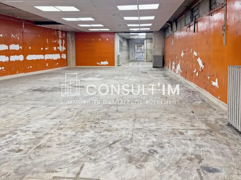 Commerce de détail dans Boulogne-Billancourt à louer - Photo du bâtiment - Image 3 de 5