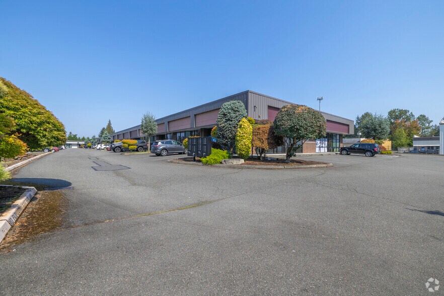 2125 196th St SW, Lynnwood, WA à louer - Photo du bâtiment - Image 3 de 5
