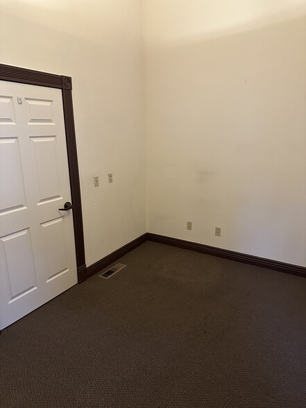 659 Cherry St, Santa Rosa, CA for lease - Interior Photo - Image 3 of 12