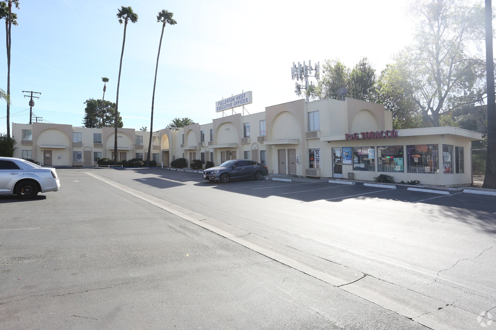 2736-2742 W Orangethorpe Ave, Fullerton, CA for lease Primary Photo- Image 1 of 25
