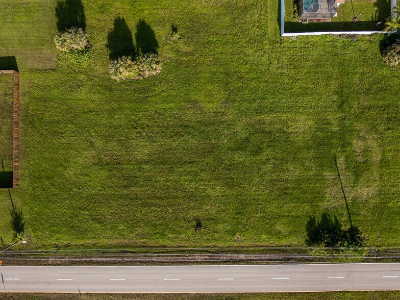 820 El Dorado N blvd, Cape Coral, FL à vendre - Aérien - Image 2 de 27