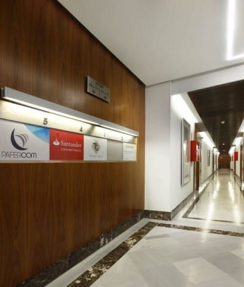 Office in València, Valencia for lease - Building Photo - Image 1 of 7