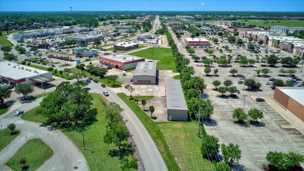 4055 Old Dowlen Rd, Beaumont, TX for sale - Building Photo - Image 2 of 25