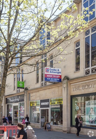 147 Commercial St, Newport à louer - Photo du bâtiment - Image 3 de 8