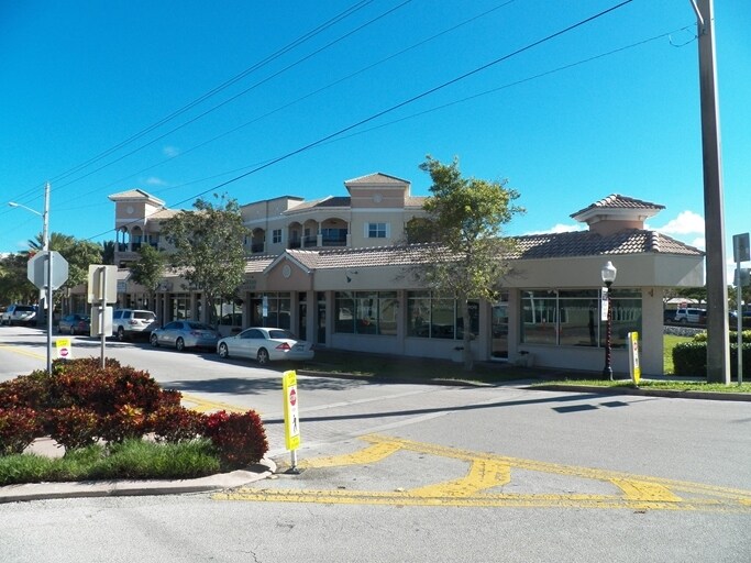 20-38 SE Ocean Blvd, Stuart, FL à louer - Photo du bâtiment - Image 2 de 24