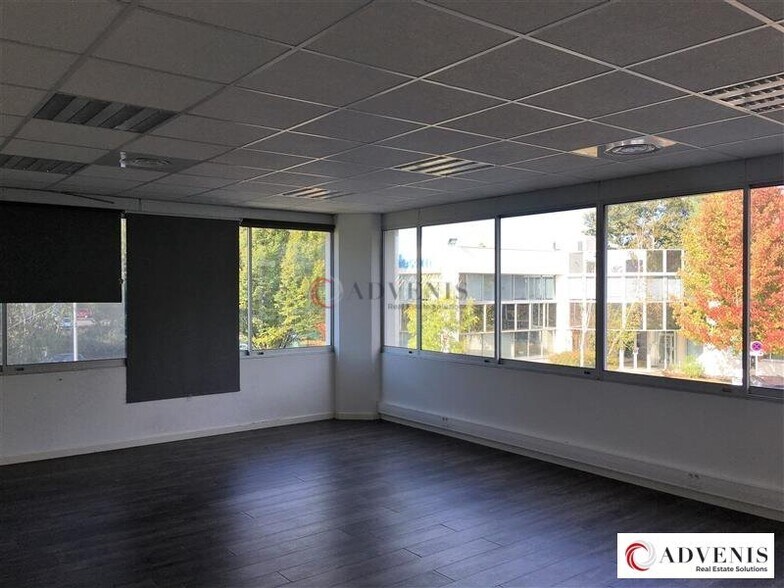1 Avenue Henri Becquerel, Mérignac for lease - Interior Photo - Image 3 of 6