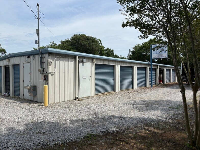 1304 N T St, Pensacola, FL for sale - Building Photo - Image 3 of 9