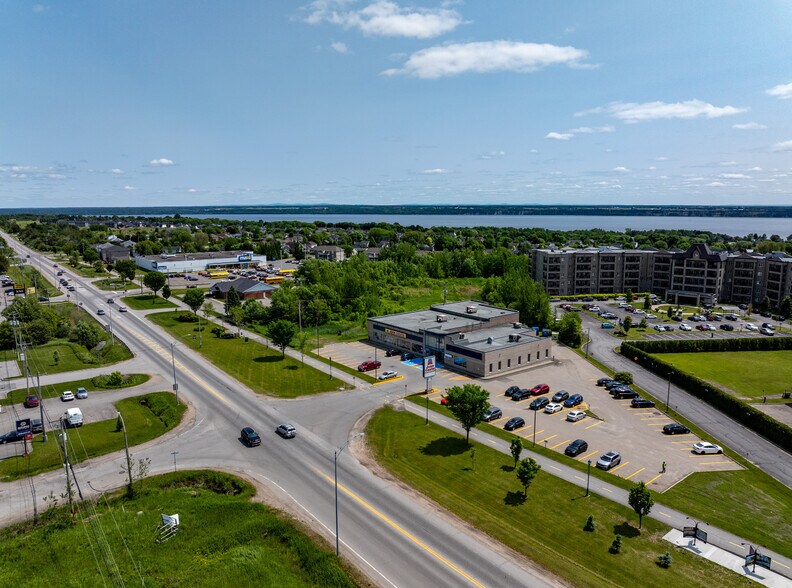 420 Rte 138, Donnacona, QC à louer - Photo du bâtiment - Image 3 de 12