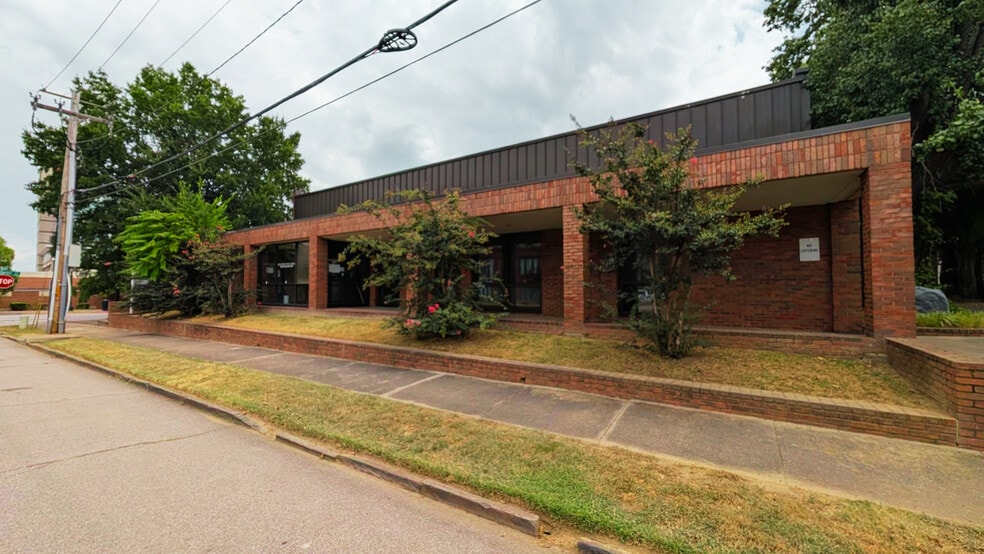 501 Sherman St, Little Rock, AR for sale - Building Photo - Image 2 of 9