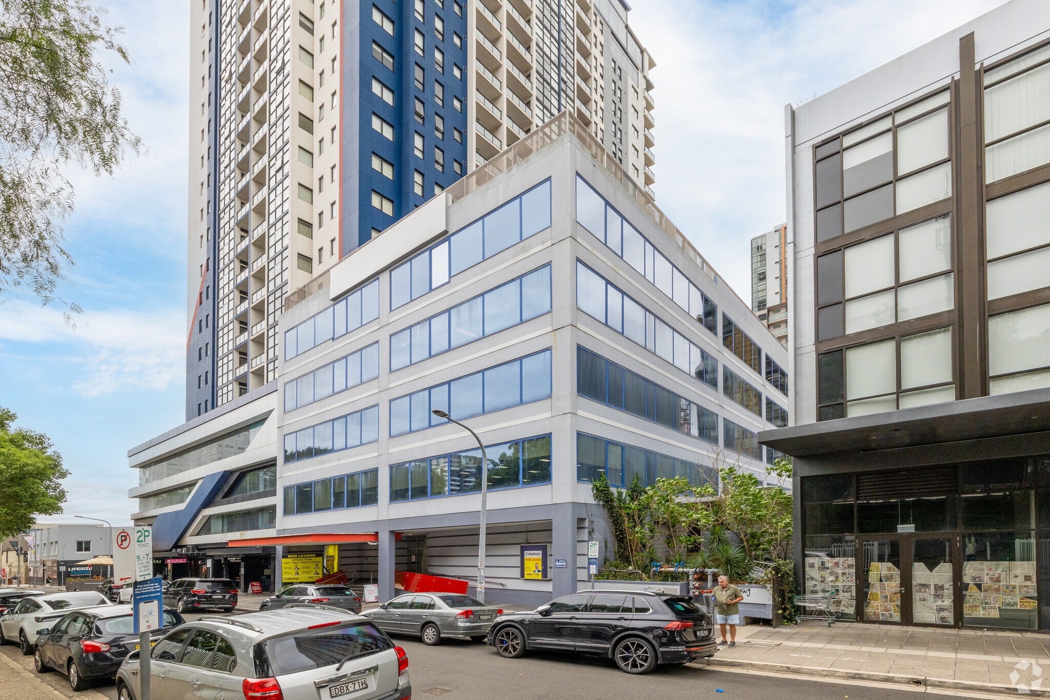 9 Deane St, BURWOOD for lease Primary Photo- Image 1 of 5