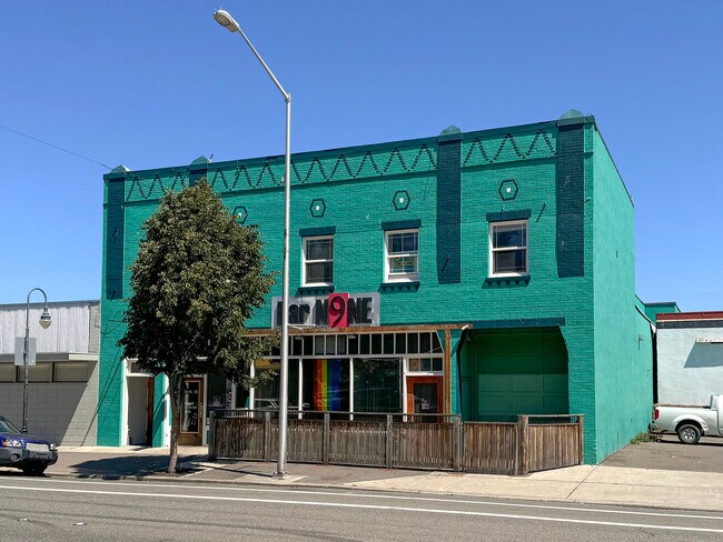 Plus de détails pour 229 W 1st St, Port Angeles, WA - Commerce de détail à vendre