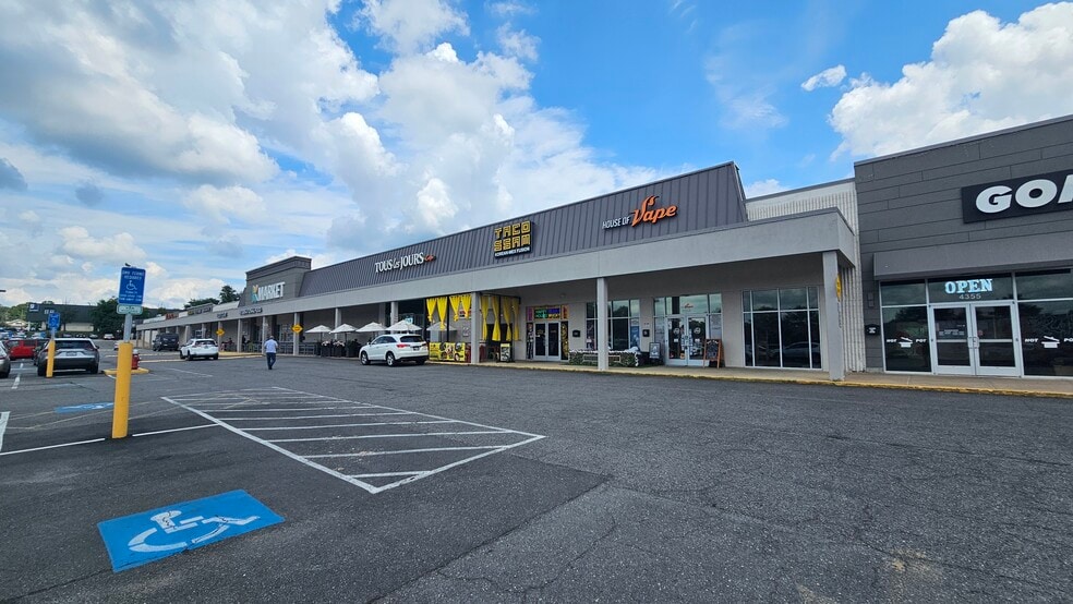 4217-4251 John Marr Dr, Annandale, VA for lease - Building Photo - Image 2 of 17