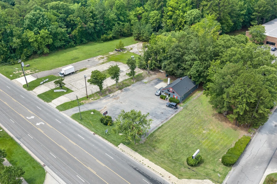 5265 N Roxboro St, Durham, NC à louer - Photo du bâtiment - Image 2 de 24