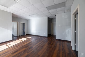 6743 Theall Rd, Houston, TX for lease Interior Photo- Image 2 of 3