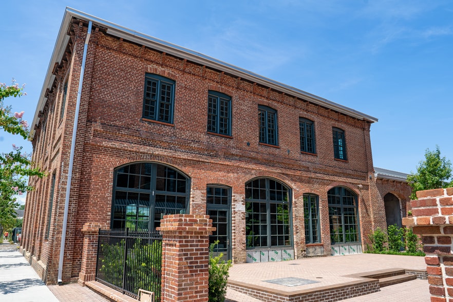 40 Line St, Charleston, SC for lease - Building Photo - Image 1 of 28