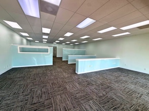 1300-1430 SE 17th St, Fort Lauderdale, FL for lease Interior Photo- Image 1 of 2