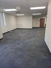 1633 Erringer Rd, Simi Valley, CA for lease Interior Photo- Image 2 of 13