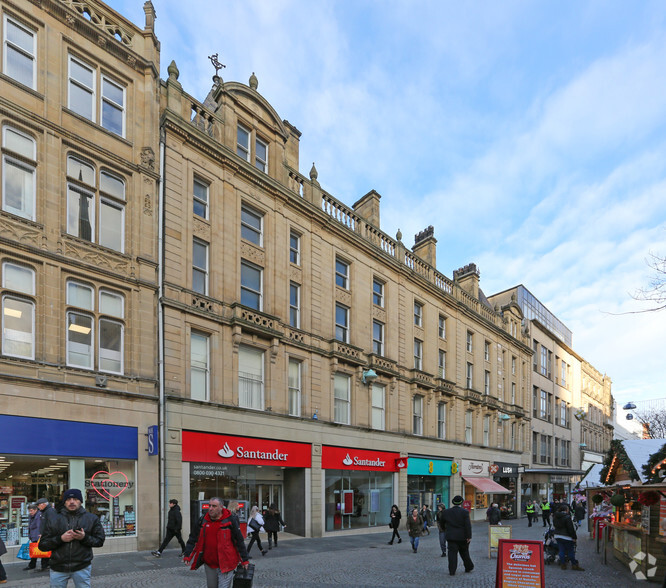 20-36 Fargate, Sheffield à louer - Photo principale - Image 1 de 3