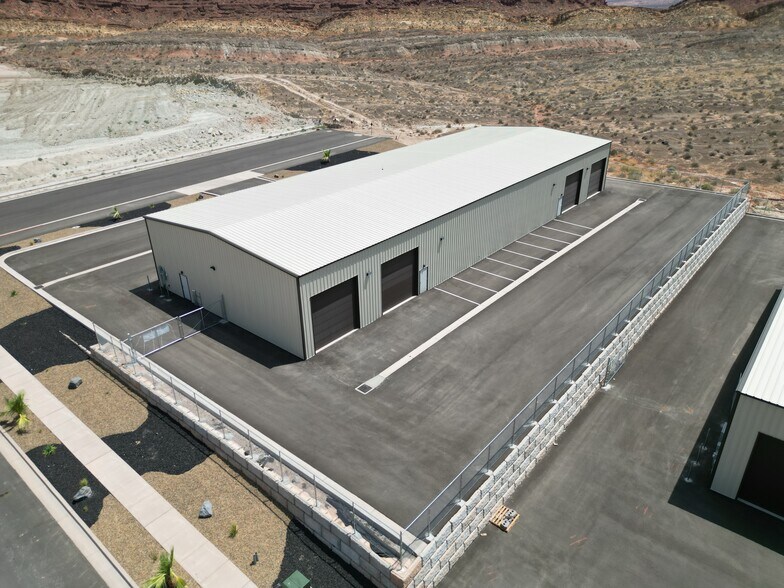 975 S. 5600 W., Hurricane, UT for lease - Building Photo - Image 3 of 31