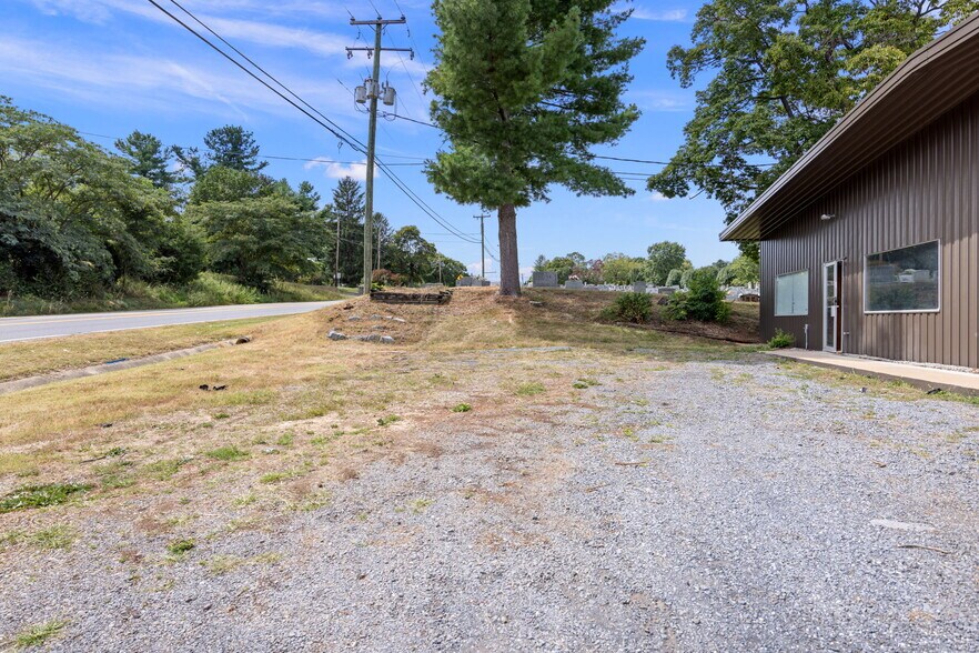 2226 Rawley Pike, Rockingham, VA for lease - Building Photo - Image 2 of 9