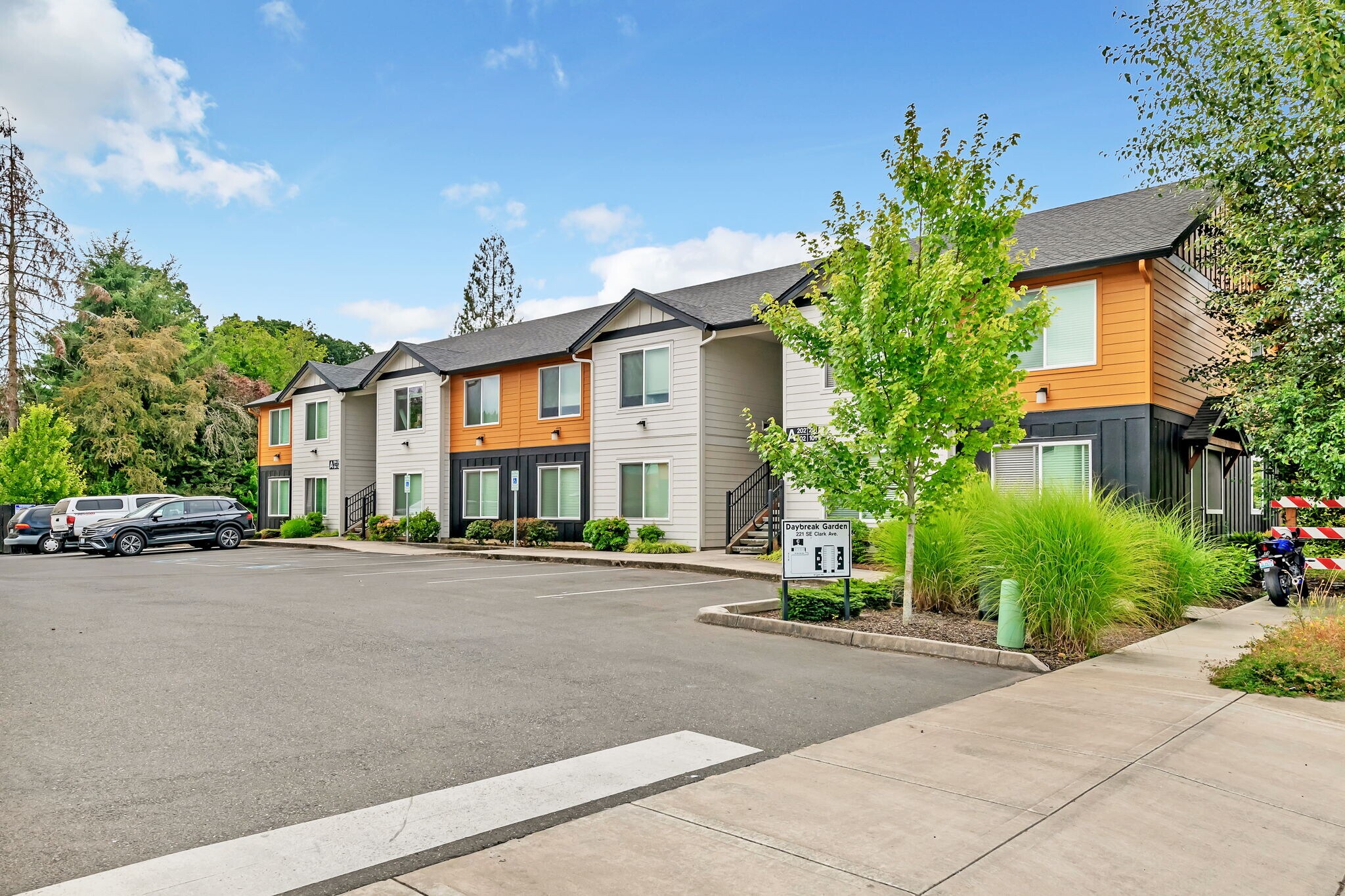 219-221 SE Clark Ave, Battle Ground, WA for sale Building Photo- Image 1 of 1