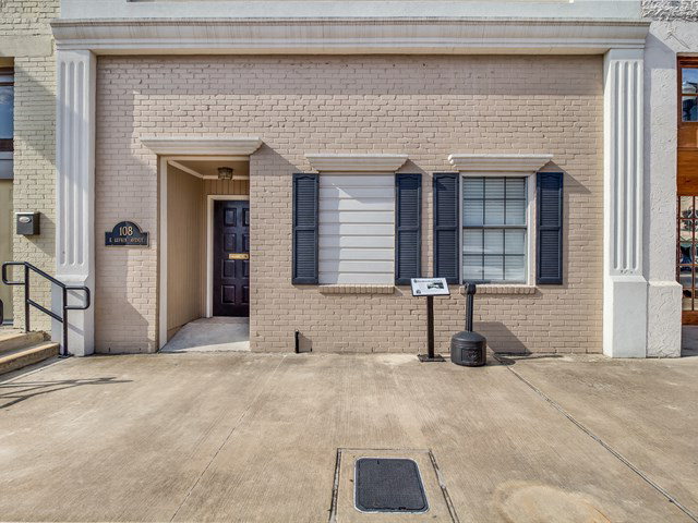 108 E Lufkin Ave, Lufkin, TX à vendre - Photo du bâtiment - Image 1 de 1