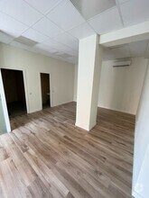 Calle de los Platillos, Madrid, Madrid for lease Interior Photo- Image 2 of 6