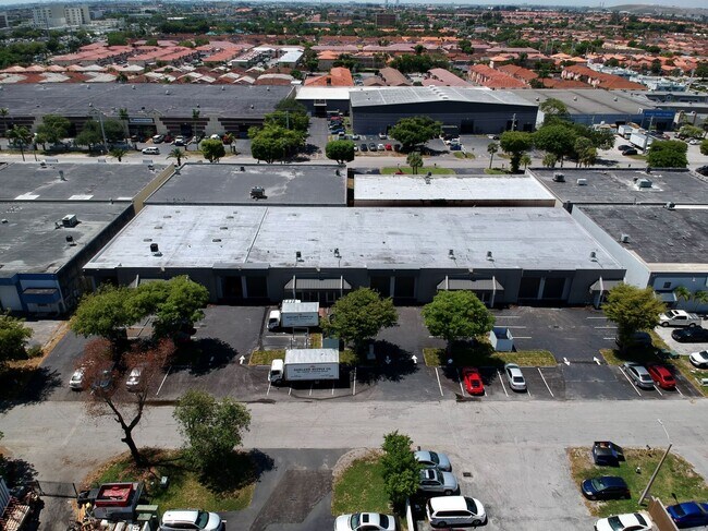 More details for 2290-2336 W 77th St, Hialeah, FL - Industrial for Lease