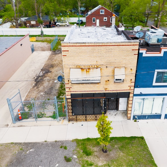 19510 W Warren Ave, Detroit, MI à vendre - Photo du bâtiment - Image 3 de 21