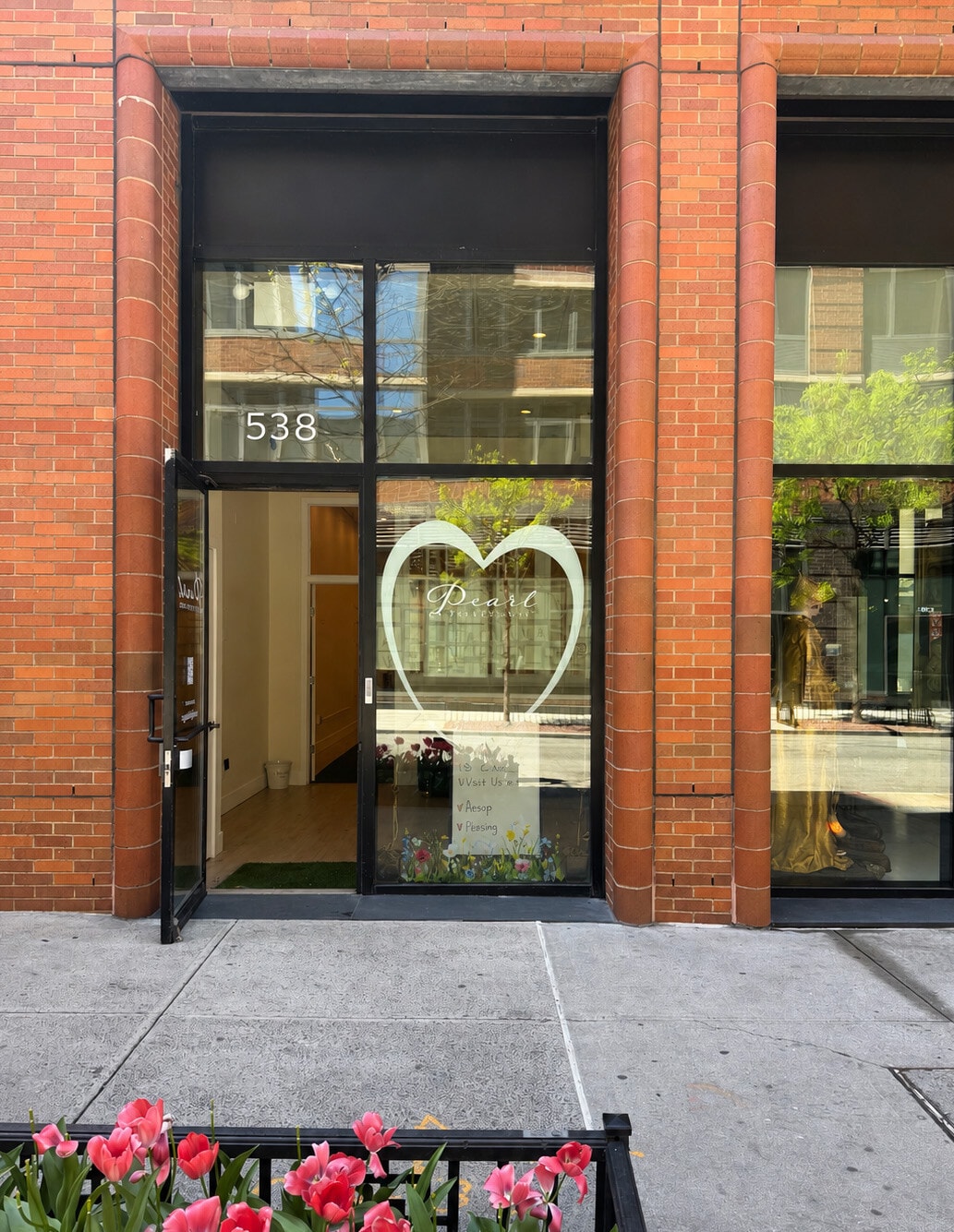 540 W 28th St, New York, NY for lease Building Photo- Image 1 of 3