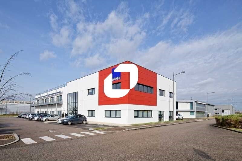 Office in Saint-Priest for lease - Building Photo - Image 1 of 23
