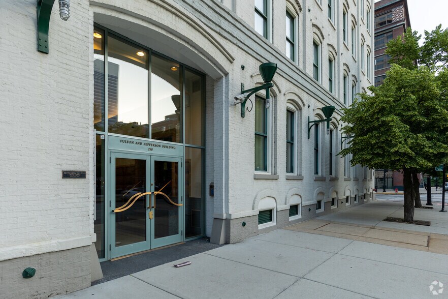 607 W Fulton St, Chicago, IL à louer - Photo du bâtiment - Image 3 de 5