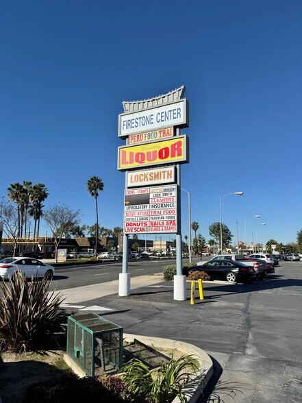 7605-7643 Firestone Blvd, Downey, CA à louer - Photo du bâtiment - Image 3 de 3