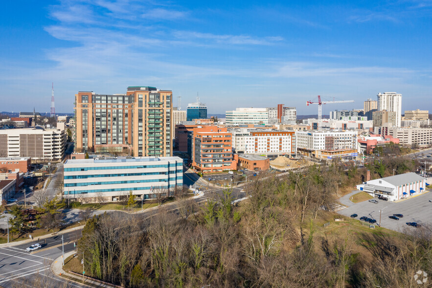 200 W Towsontown Blvd, Towson, MD for lease - Aerial - Image 2 of 2