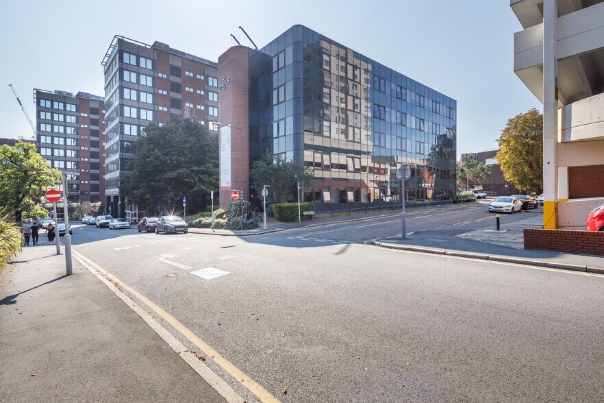 1 Elmfield Park, Bromley à louer - Photo intérieure - Image 1 de 10