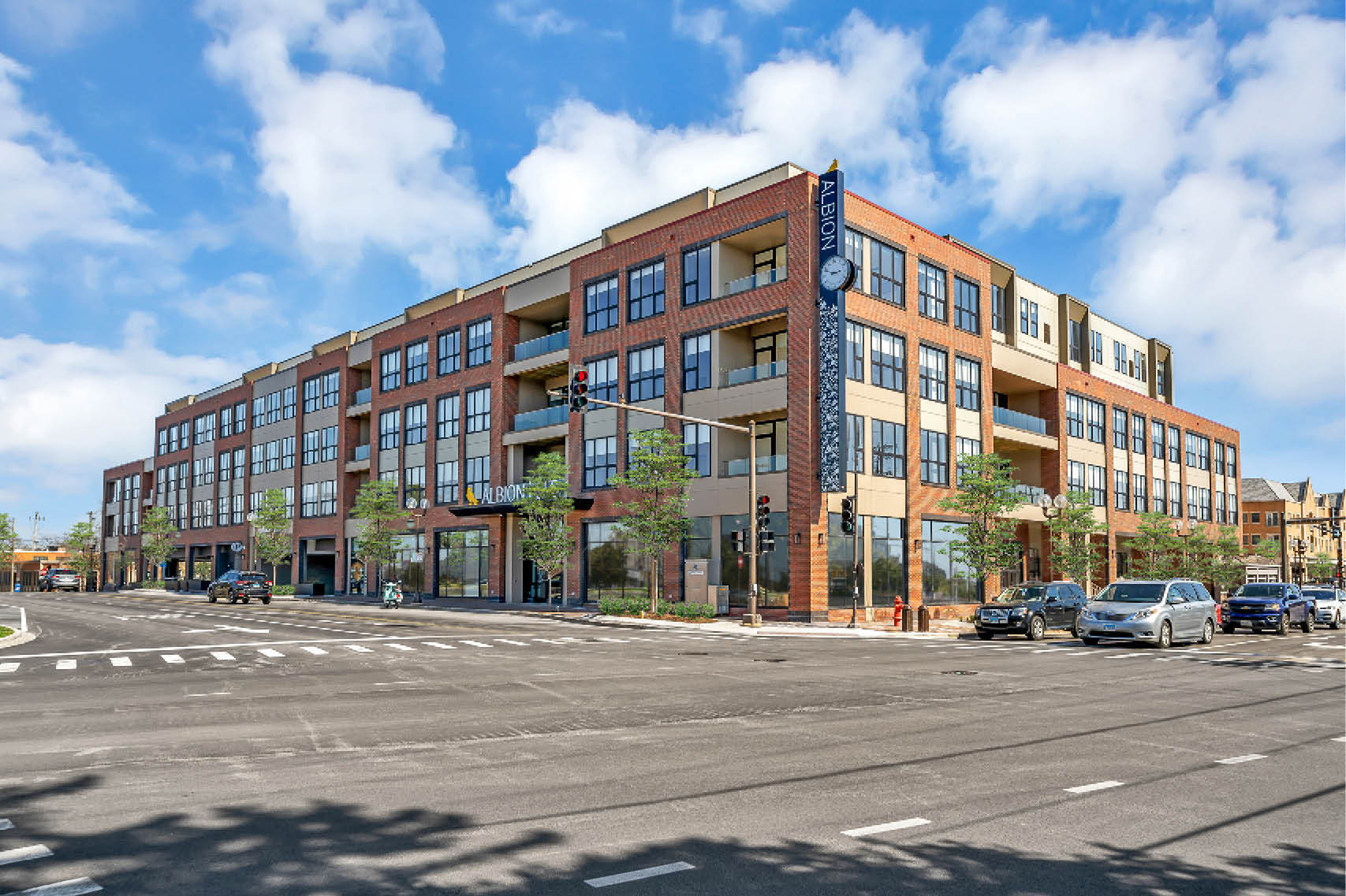 650 Elm Pl, Highland Park, IL for lease Primary Photo- Image 1 of 2