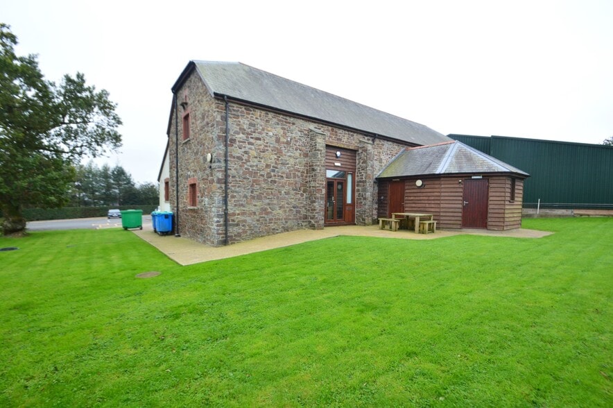 Hill, Filleigh à louer - Photo du bâtiment - Image 2 de 3