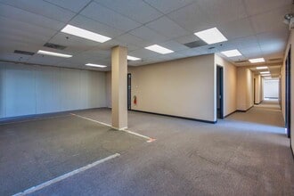 1952 Mcdowell Rd, Naperville, IL for lease Interior Photo- Image 2 of 17