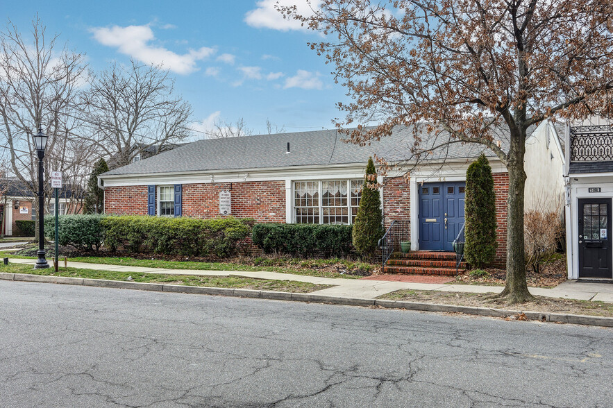 44 Tanner St, Haddonfield, NJ à vendre - Photo du bâtiment - Image 3 de 57