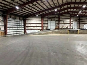 12700 SW Hall Blvd, Tigard, OR for lease Interior Photo- Image 1 of 3